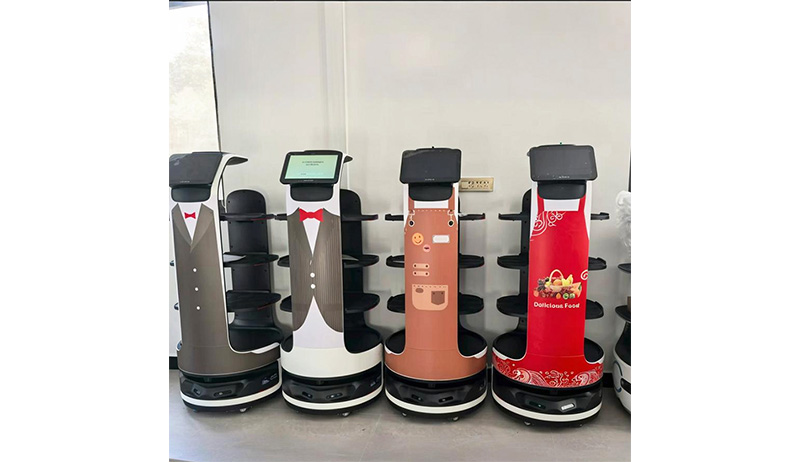 The brand-new intelligent delivery robot is now on the market!