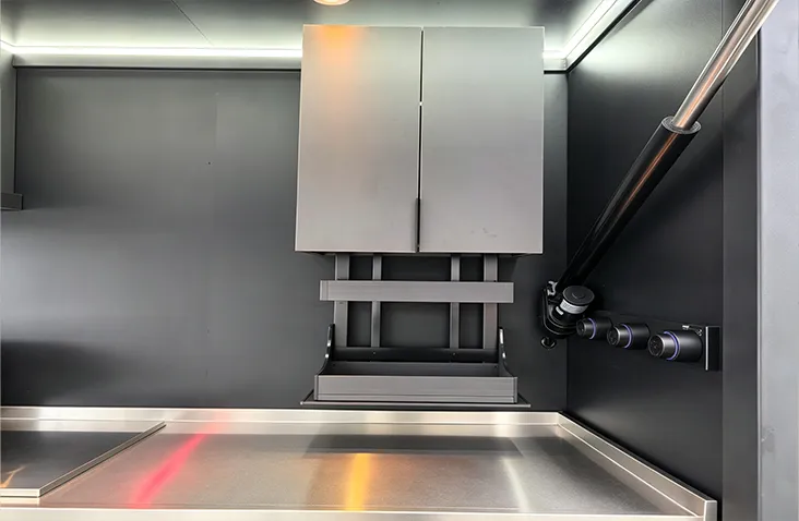 Adjustable Seasoning Cabinet